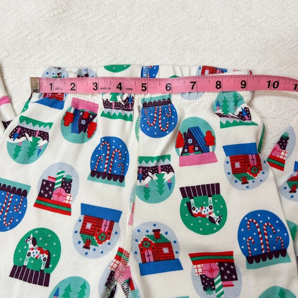 Hanna Andersson Pajama Set Winter Snow Globes Size 6-7 - festive, charming